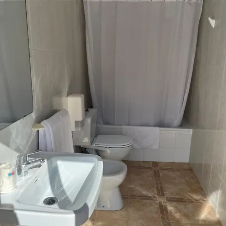 Hostal Barbate بارباتي