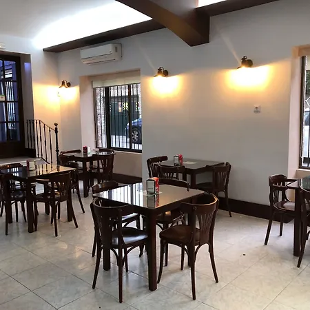 Hostal Barbate بارباتي