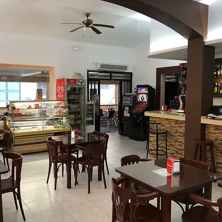 Hostal Barbate 3* بارباتي