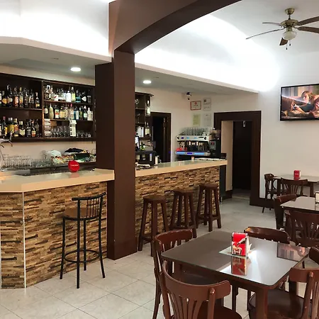 Hostal Barbate 3* بارباتي