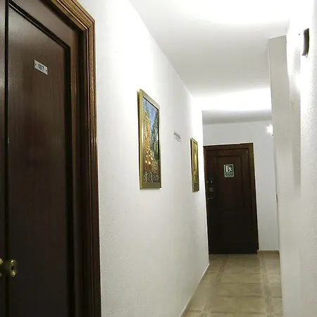 Hostal Barbate 3*
